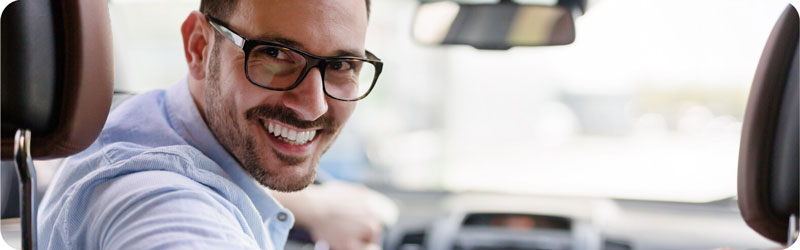 Laat je auto naar het buitenland rijden door een chauffeur van DriveMe